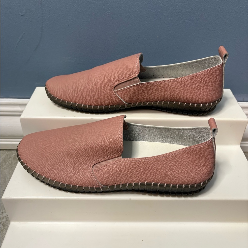 Stila Pink Textured Loafers